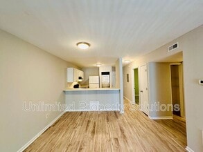 211 Sunn Aire Ct in Wilmington, NC - Building Photo - Building Photo