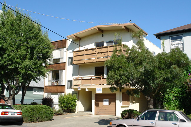 1206 Bayswater Ave in Burlingame, CA - Building Photo - Building Photo