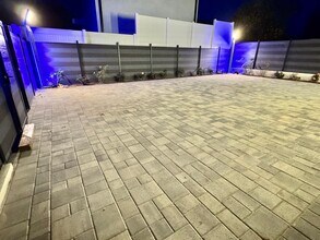 17807 San Fernando Mission Blvd in Los Angeles, CA - Building Photo - Building Photo