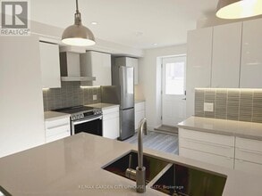 168 Russell Ave in St Catharines, ON - Building Photo - Building Photo