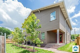 210 E Columbus Dr in Tampa, FL - Building Photo - Building Photo