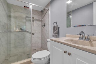 1340 NE 28th Ave in Pompano Beach, FL - Building Photo - Building Photo