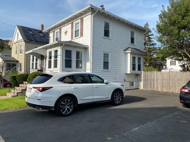 property at 40 Bellvale St