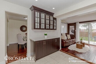 2 Myrtle Ct in Brampton, ON - Building Photo - Building Photo