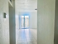 801 NW 47th Ave, Unit 917W in Miami, FL - Foto de edificio - Building Photo