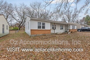 414 Colbern St in Belton, MO - Building Photo