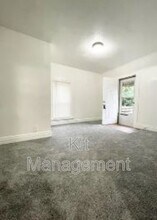 4053 Walker Ave in Toledo, OH - Building Photo - Building Photo