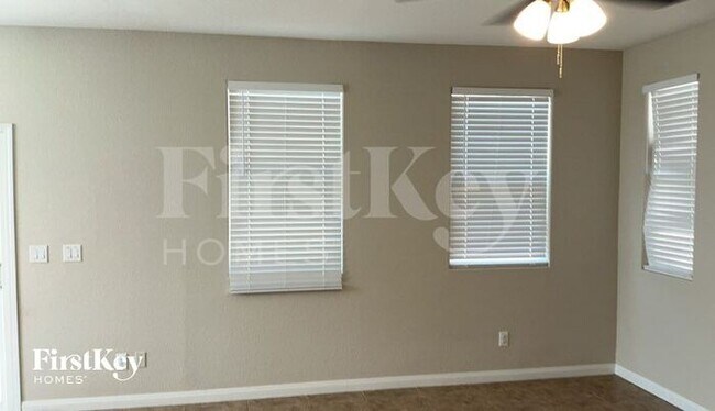 6455 Haypress Ct in Las Vegas, NV - Building Photo - Building Photo