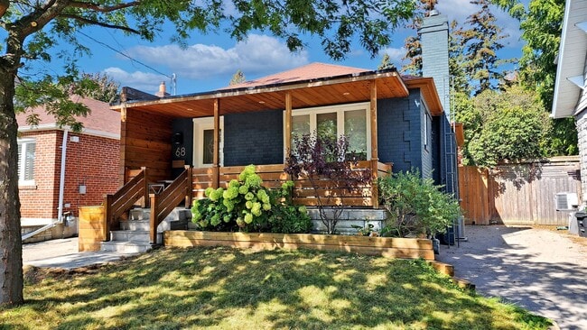 68 Heman St, Unit Main Suite in Toronto, ON - Building Photo - Building Photo