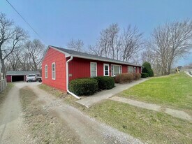 930 6th St in Ames, IA - Building Photo