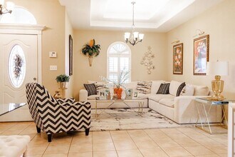 415 Starling Creek Loop in Laredo, TX - Building Photo - Building Photo