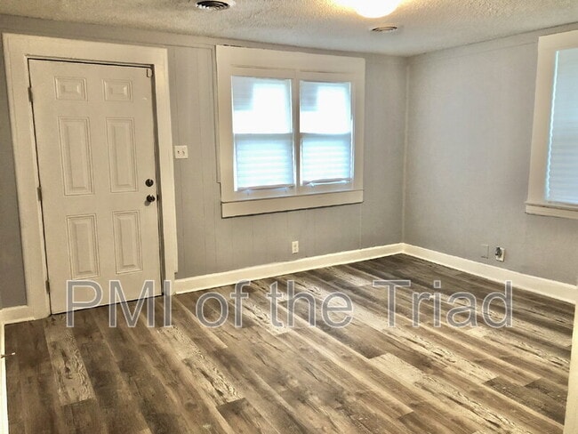 317 Woodbury St in High Point, NC - Building Photo - Building Photo