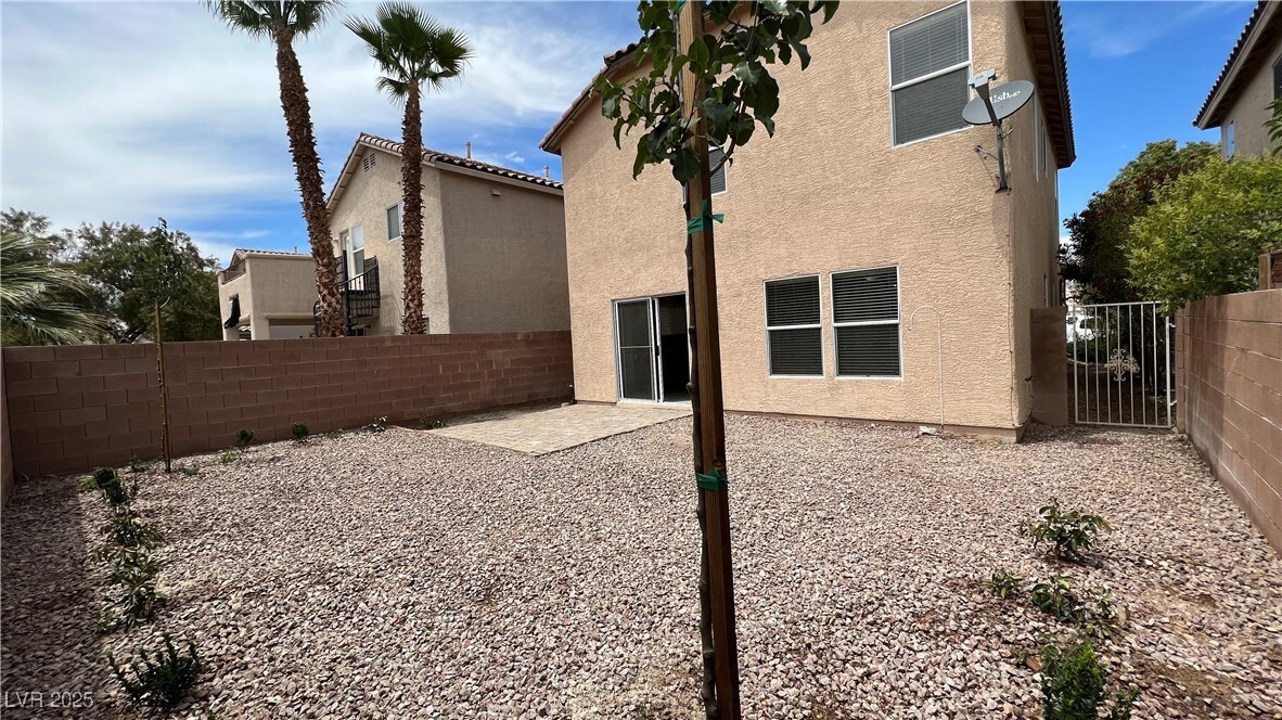 5209 Fireside Ranch Ave in Las Vegas, NV - Building Photo