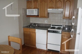 1110 Commonwealth Avenue-Unit -Apt 603 in Boston, MA - Building Photo - Building Photo