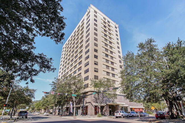 311 W Ashley St in Jacksonville, FL - Foto de edificio - Building Photo