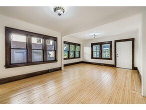 1683 Minnehaha Ave E in St. Paul, MN - Building Photo - Building Photo