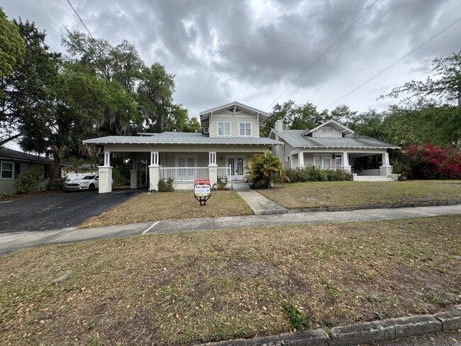 property at 1413 E Central Blvd