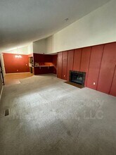4407 S Gum Ave in Broken Arrow, OK - Building Photo - Building Photo