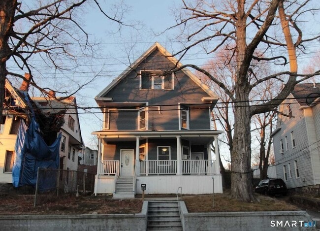 property at 40 Elizabeth St