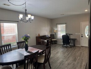 8415 Clover Leaf Dr in Rosenberg, TX - Building Photo - Building Photo