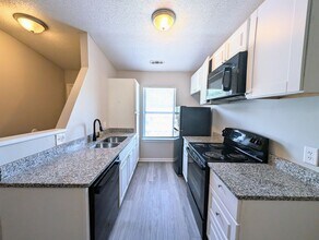 1917 Tischer Rd in Raleigh, NC - Building Photo - Building Photo