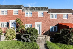 1336 Kenton Rd in Parkville, MD - Building Photo