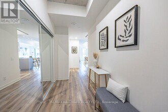 1808 St Clair Ave W in Toronto, ON - Building Photo - Building Photo