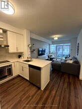 2093-2093 Fairview St in Burlington, ON - Building Photo - Building Photo