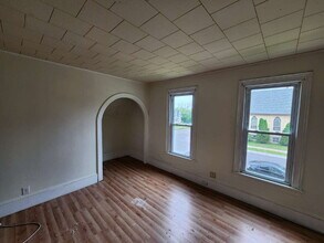 303 E Doty Ave in Neenah, WI - Building Photo - Building Photo