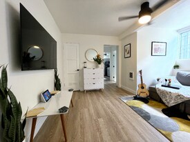 2525 E St in San Diego, CA - Building Photo