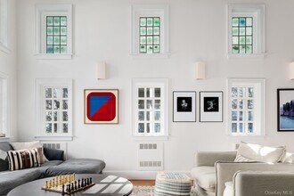 291 Roaring Brook Rd in Chappaqua, NY - Building Photo - Building Photo