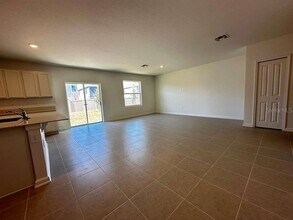 5431 Meadow Walk Dr in Davenport, FL - Building Photo - Building Photo