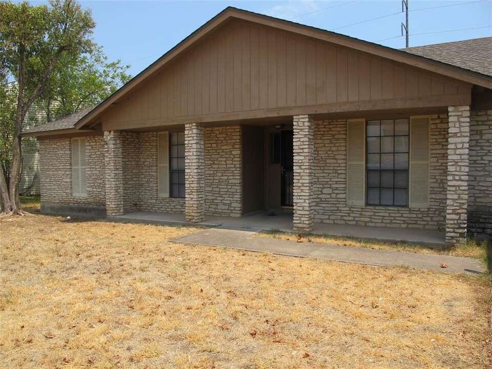 1703 Lime Rock Dr in Round Rock, TX - Building Photo