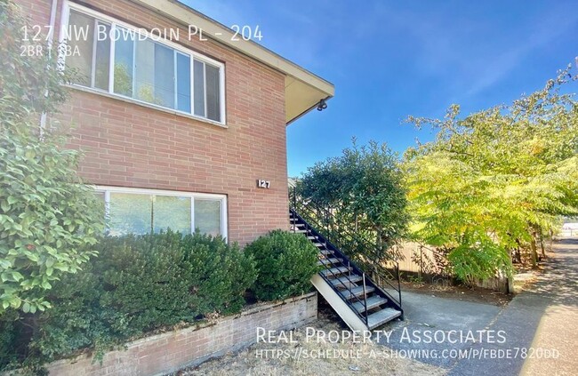 property at 127 NW Bowdoin Pl