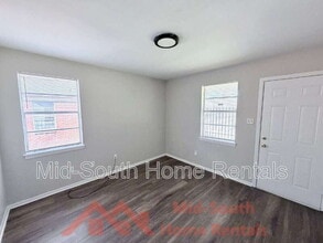 1353 Fairfax St in Memphis, TN - Building Photo - Building Photo