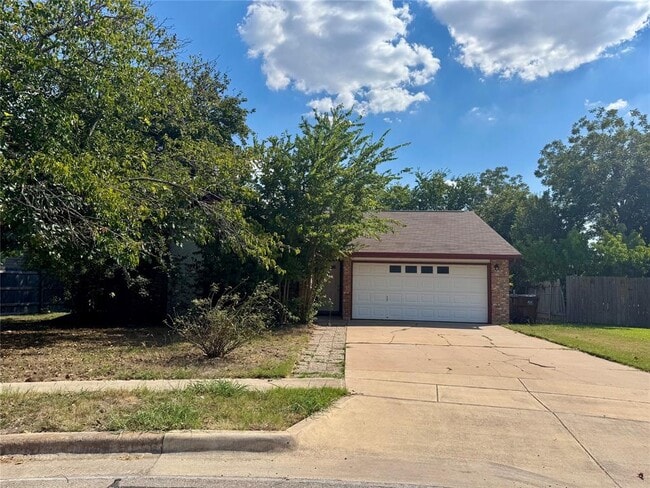 property at 1203 Yorkshire Ln