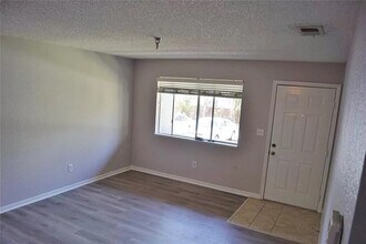 10265 Gandy Blvd N, Unit 1403 in St. Petersburg, FL - Building Photo - Building Photo