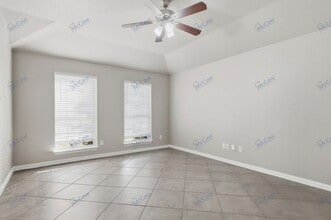 8412 Weeping Cherry Ln in Fort Worth, TX - Building Photo - Building Photo