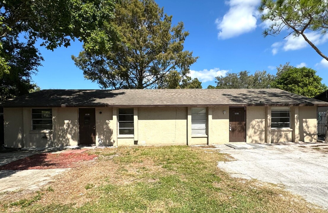 1003-1005 58th Ave Dr E in Bradenton, FL - Building Photo