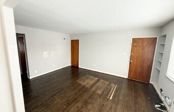 458 Wood Ave in Cincinnati, OH - Foto de edificio - Building Photo