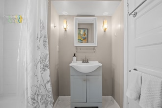 1357 E St SE in Washington, DC - Building Photo - Building Photo