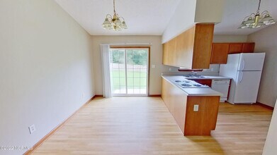 1043 Shirley Dr in Jacksonville, NC - Building Photo - Building Photo
