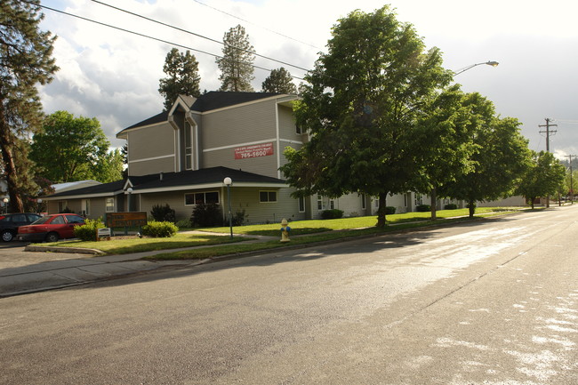 Fort Sherman Apartments in Coeur d'Alene, ID - Building Photo - Building Photo