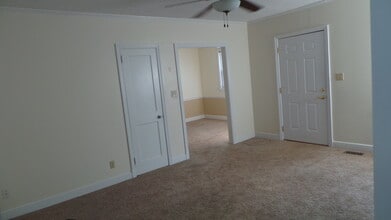 624 N Charles St in Mebane, NC - Building Photo - Building Photo