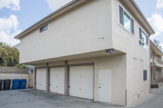 515 S Grevillea Ave in Inglewood, CA - Building Photo - Building Photo