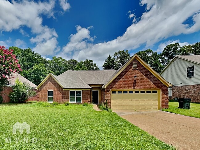 15 Rolling Oaks Dr in Oakland, TN - Building Photo - Building Photo