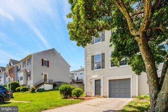 15714 Lansdale Pl in Montclair, VA - Building Photo - Building Photo