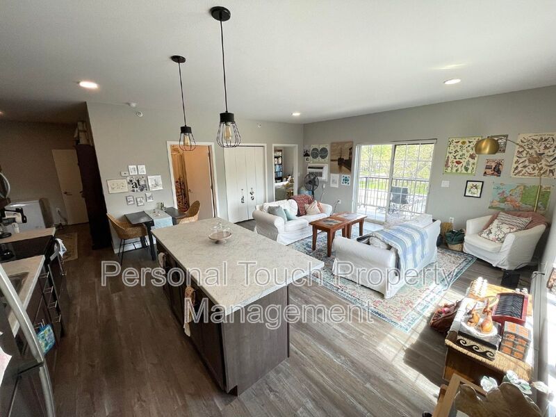 600 8th St S in Moorhead, MN - Building Photo