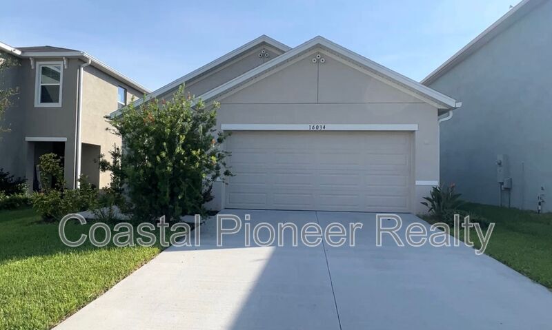 16034 Soft Fern Dr in Odessa, FL - Building Photo
