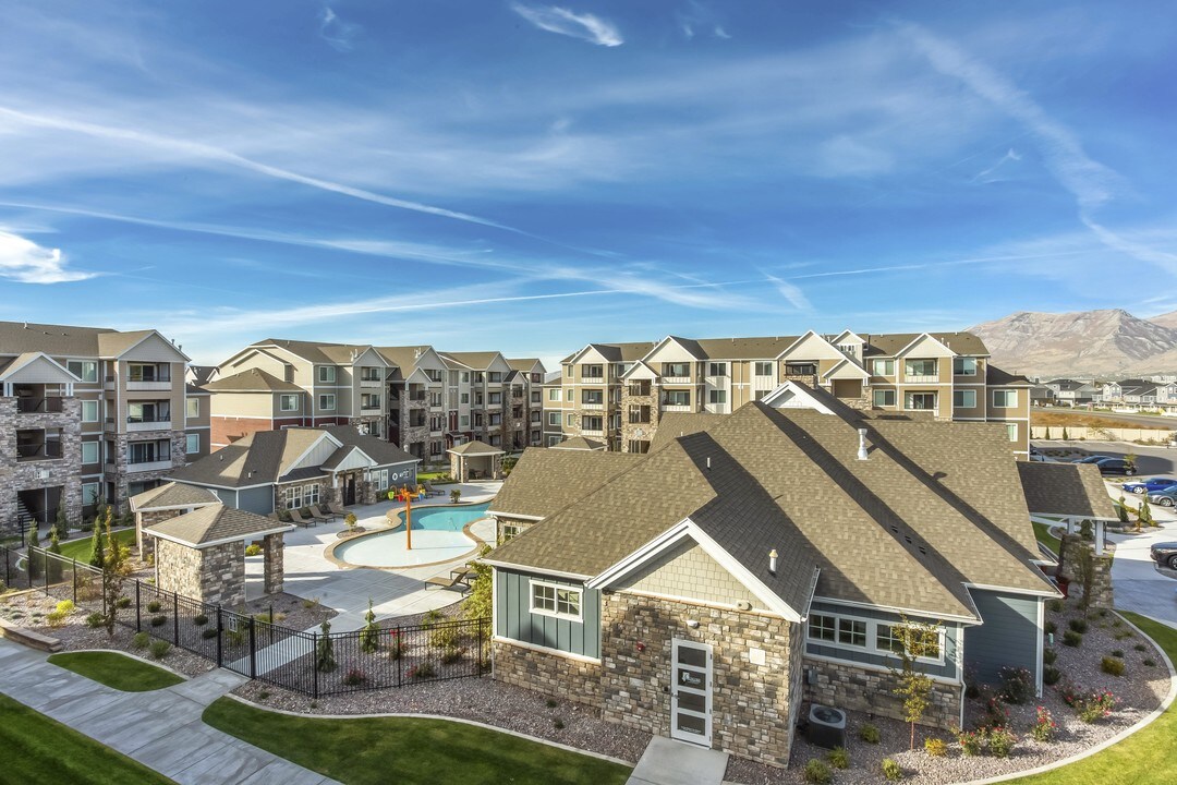 Kensington Apartments in Boise, ID - Building Photo